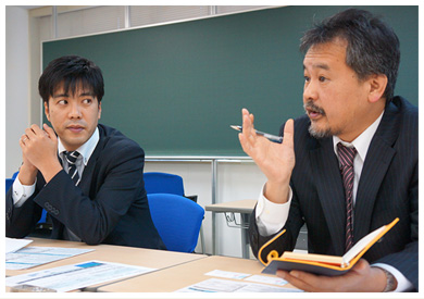 日本人講師とネイティブ講師で海外大を狙える英語力を身につける！