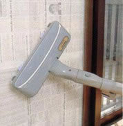 ●掃除機で吸い取る