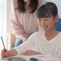 「中学受験をするメリット・デメリットとは？」記事サムネイル