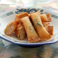 「塾弁にパリッとあげた海老と蓮根のミニ春巻き」記事サムネイル
