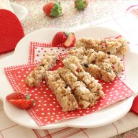 「フルーツグラノーラで作る簡単シリアルバー」記事サムネイル