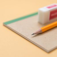 「ノートのとり方が雑な子どもに言ってはいけないNGワード！中学受験に役に立つノート術」記事サムネイル