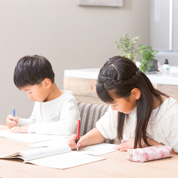 「中学受験生の勉強時間はどのくらい？」記事サムネイル