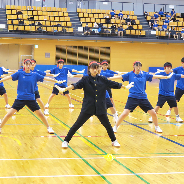 「八王子学園の中学校運動会は団結力がスゴい【エデュスタッフ訪問記】」記事サムネイル