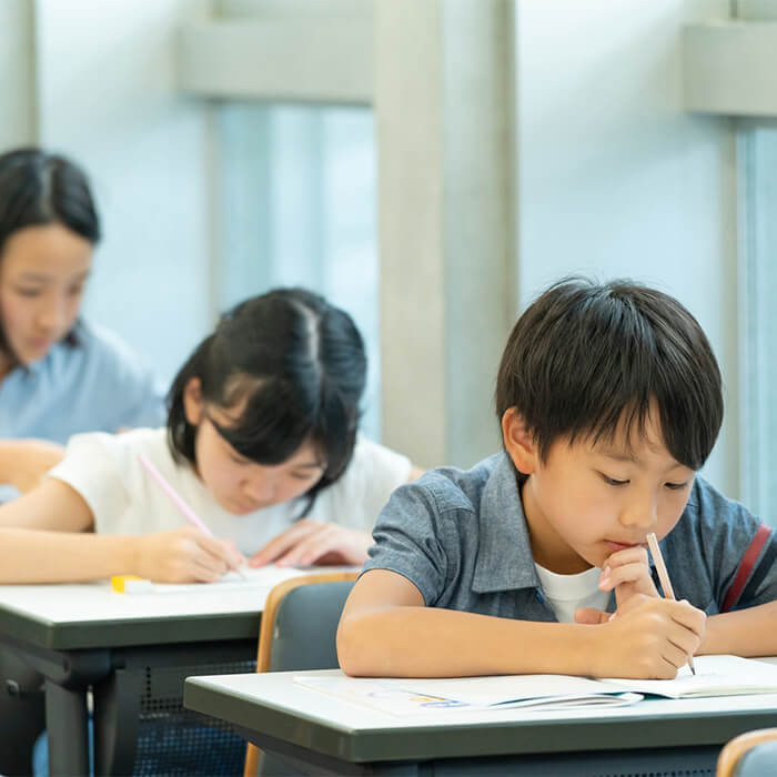 「すぐサボる子の中学受験は集団塾より個別塾に入ったほうがいい？」記事サムネイル
