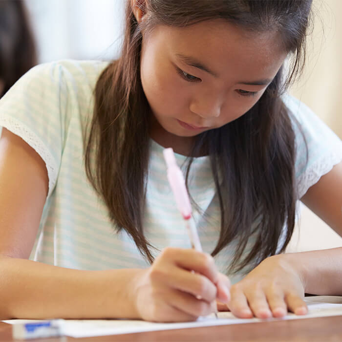 「塾の先生のえこひいきで娘が勉強に集中できなくなりました。親はどうしたら？」記事サムネイル