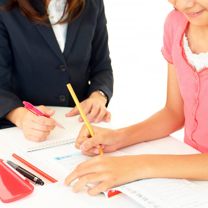 「家庭教師・個別指導をどのように活用しましたか？ 中学受験先輩ママアンケート【中学受験2023】」記事サムネイル
