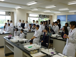 武蔵野女子学院中学校・高等学校 授業