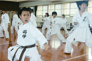 沖縄尚学高等学校・附属中学校