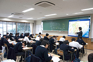 法政大学中学高等学校