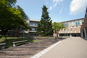 法政大学中学高等学校