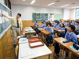桐蔭学園小学部