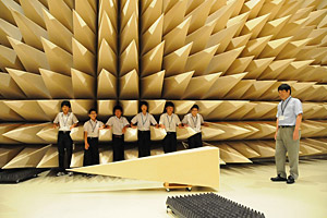 OBの職場などを訪れます