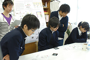 学問体験講座　『薬の効き方を分子レベルで調べる』