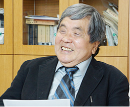 校長の渡辺憲司先生