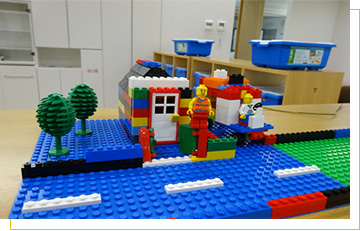 楽しく学ぶ！ レゴ広場