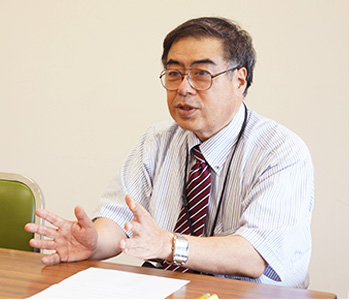 中等部・高等部 部長 志摩 尚平 先生