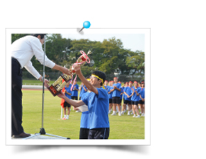 中学3学年が最後まで白熱！優勝チームがトロフィーを受け取りました