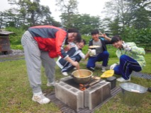 どの班のカレーが一番おいしいかな？