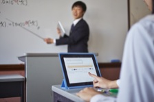 iPadもスイスイ使いこなします