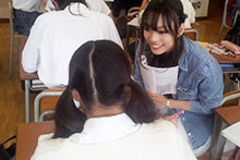 卒業生による「ティーチング・アシスタント制度」