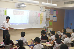 全教室に電子黒板！