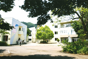 自由の森学園中学校・高等学校