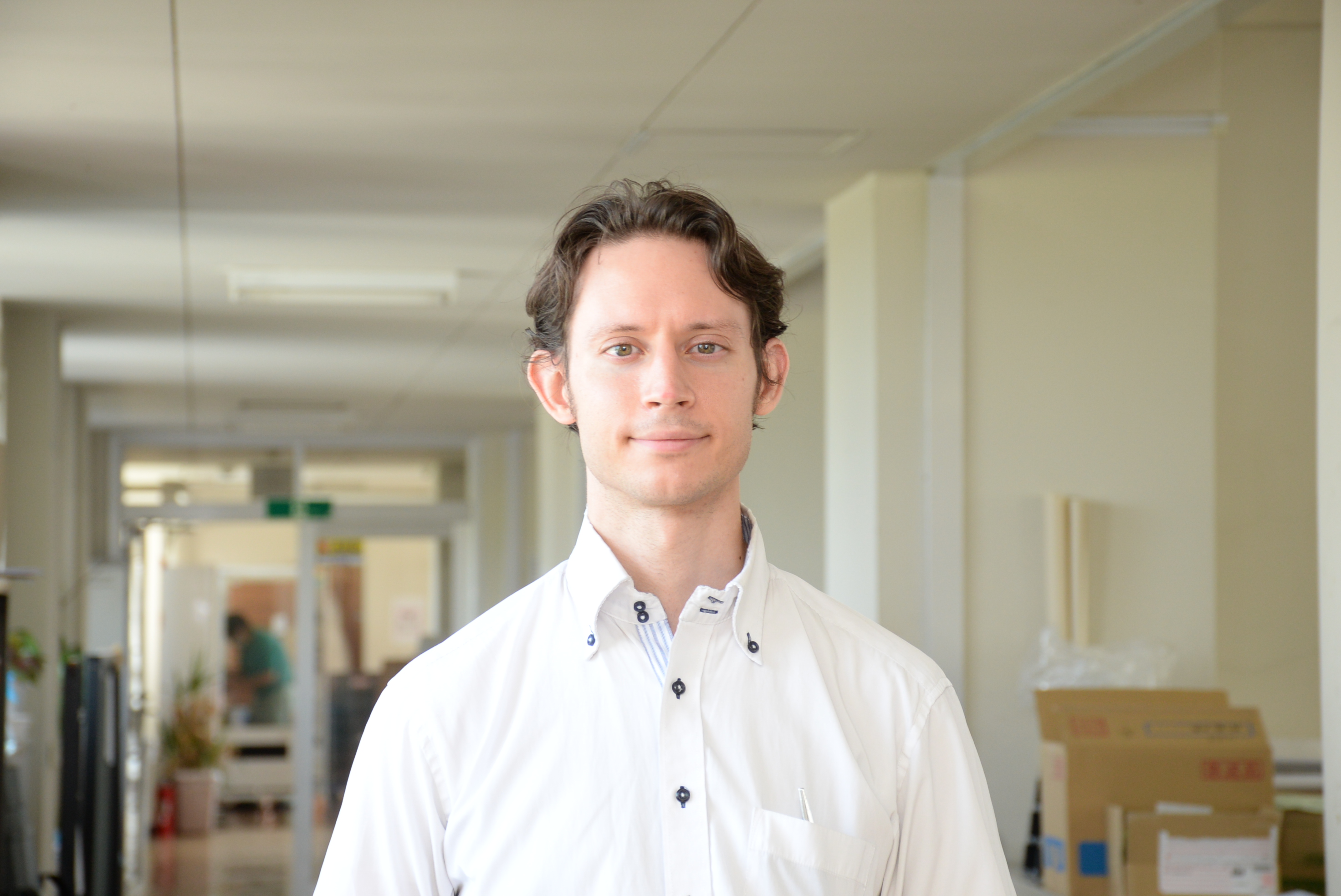 Nicholas Schlitter先生 サムネイル画像